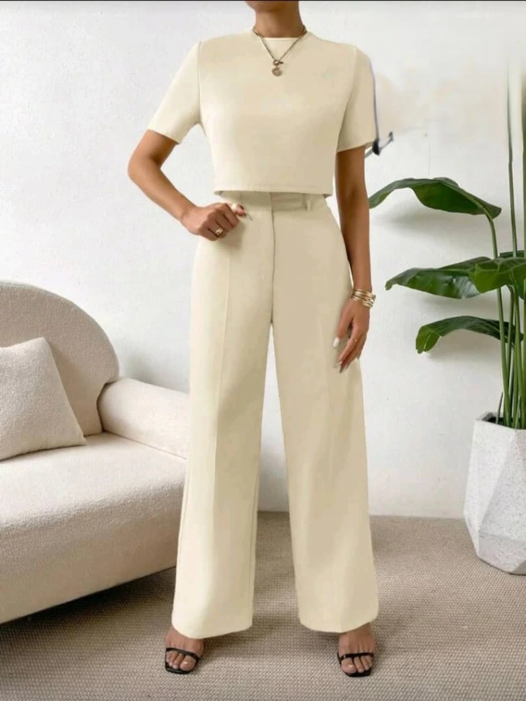 Set de pantalón de vestir y blusa semi corta