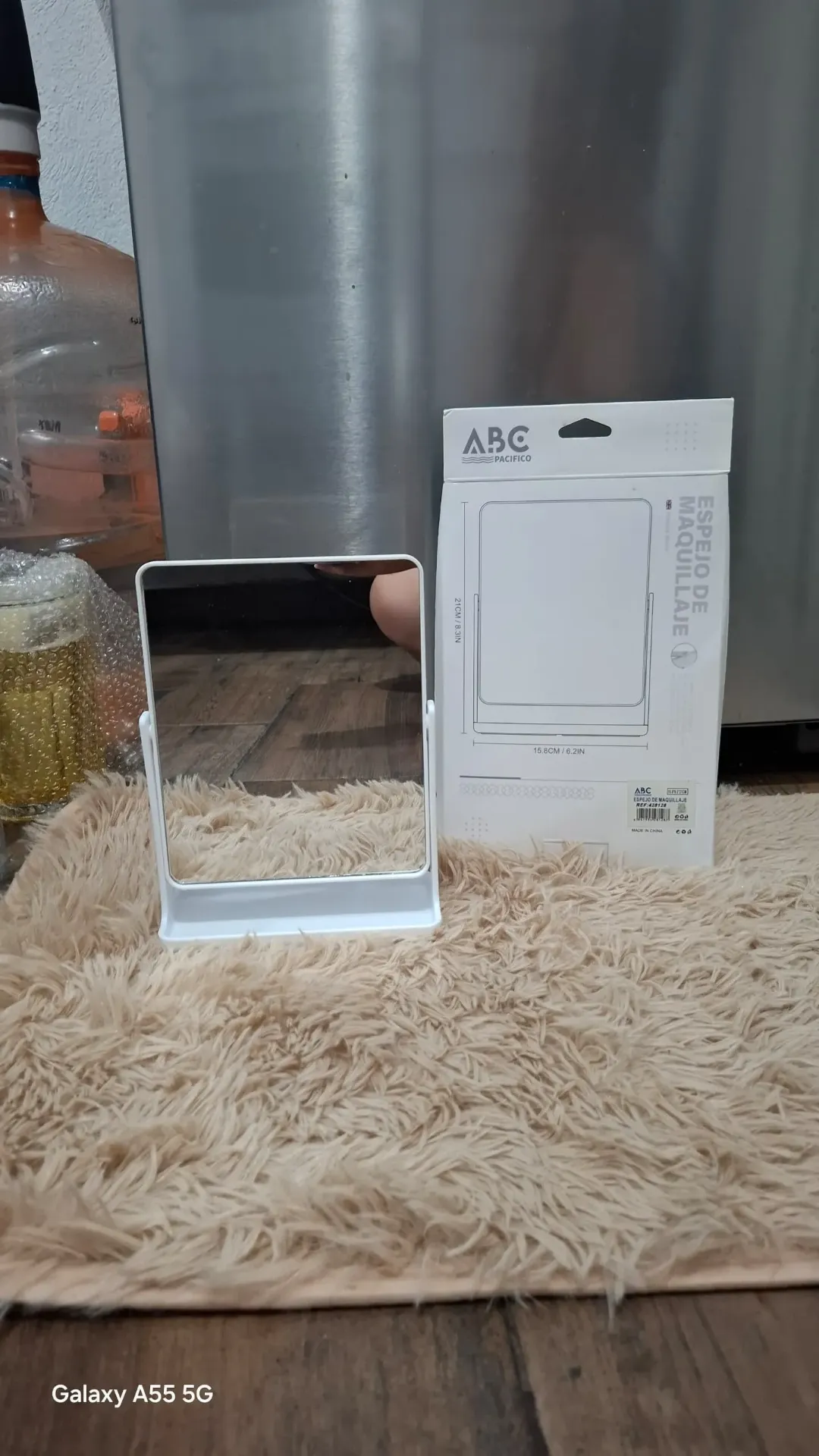 Espejo de maquillaje con aumento