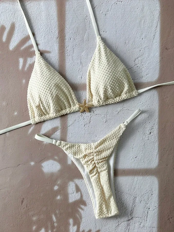 Bikini de tirantes de tanga con estrella en el top
