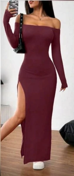 Vestido de mangas largas y pierna abierta