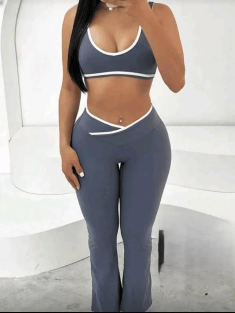 Set deportivo de top corto y licra pierna ancha