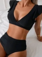 Bikini Negro con Manga de Vuelos