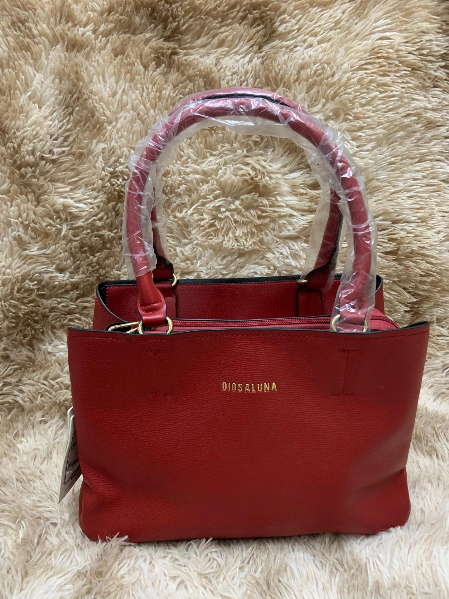 Cartera diseño cuadrado Roja