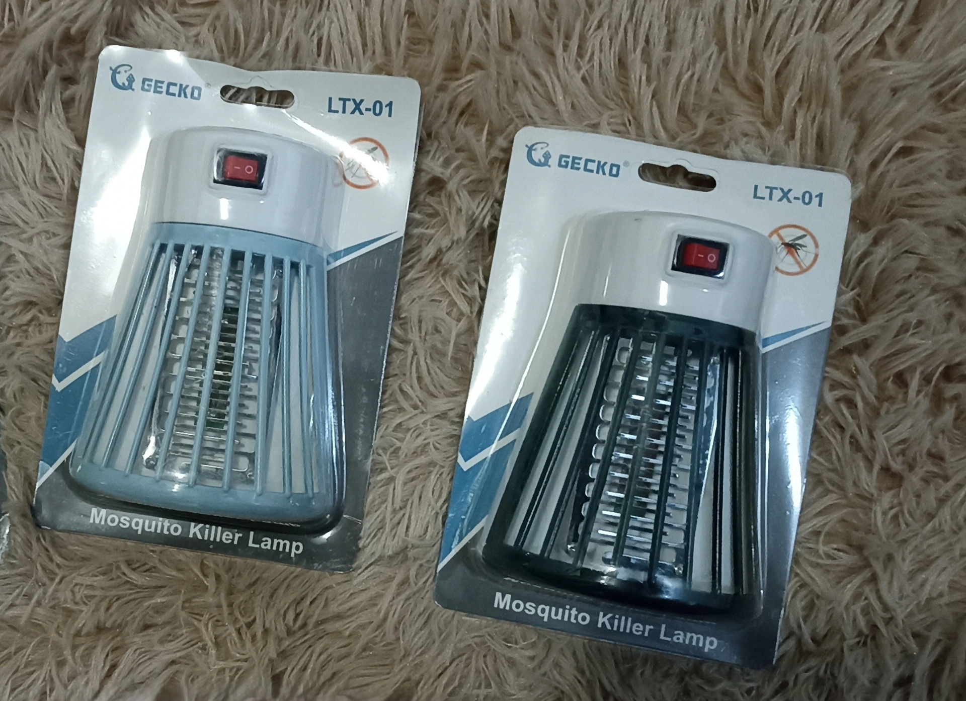 Lámpara de pared para mosquitos