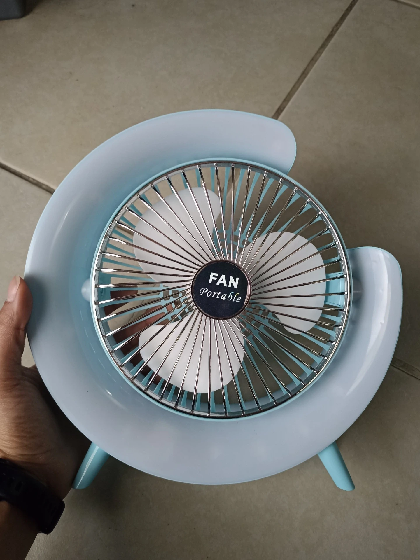 Ventilador recargable con lámpara LED