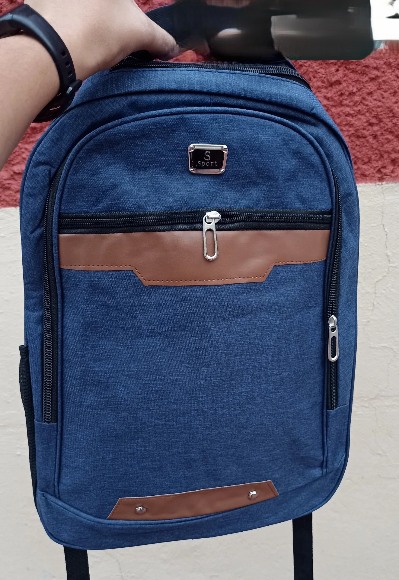 Mochila azul escolar