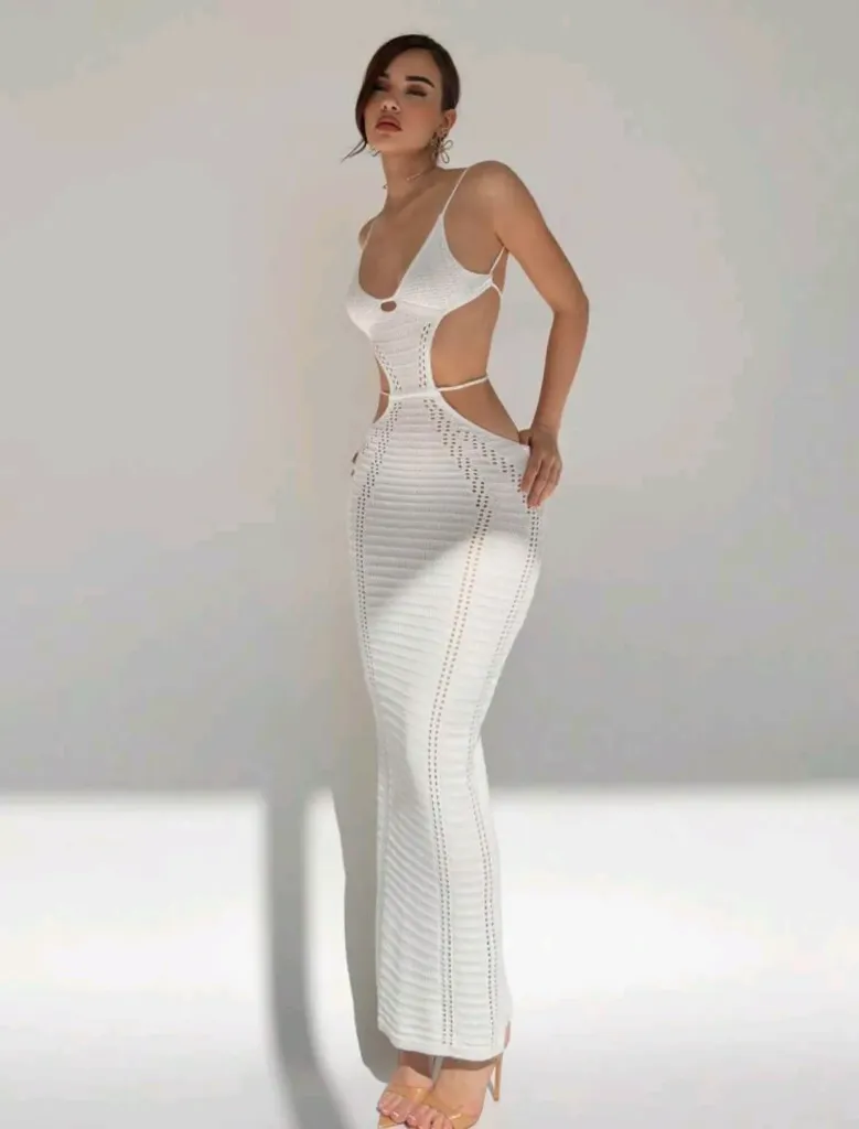Vestido de malla blanco de tirantes con espalda fuera