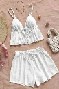 Set de top abierto alante y short corto