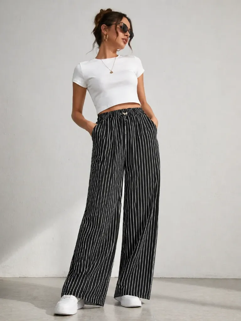 Pantaloneta de rayas con mariposa